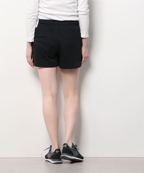 NIKE（ナイキ）の「NIKE/ナイキ WS クラブ フリース ショート FT（その他パンツ・レディース・グレー/ブラック・XL/L/M/S）」の4枚目の写真