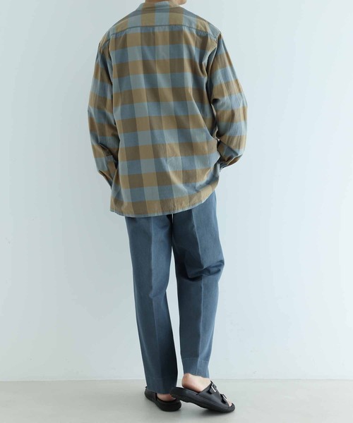 ADAM ET ROPE'（アダムエロペ）の「スリットネックバンドカラーシャツ（シャツ/ブラウス・メンズ・ベージュ系その他/ブラウン系その他2・M/L）」の14枚目の写真