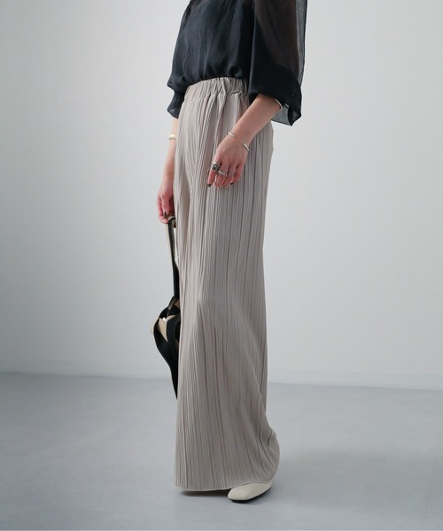 sakishimatokyo（サキシマトーキョー）の「プリーツワイドロングパンツ（その他パンツ・レディース・アイボリー/ブルー/ブラック/ベージュ/チャコールグレー・FREE）」の4枚目の写真