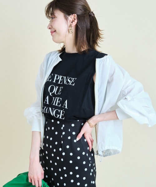 Apuweiser-riche（アプワイザーリッシェ）の「ノースリロゴカットソー（Tシャツ/カットソー・レディース・ホワイト/グレイッシュベージュ/ブラック・2）」の9枚目の写真