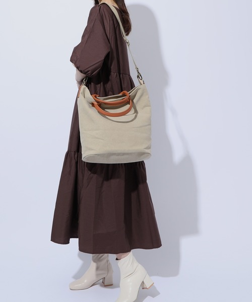MAISON BREEZE(メゾンブリーズ)の「【MAISON BREEZE】キャンバスショルダートートバッグKNF(トートバッグ・レディース・ブラウン/グレー/ブラック/ベージュ・FREE)」の7枚目の写真