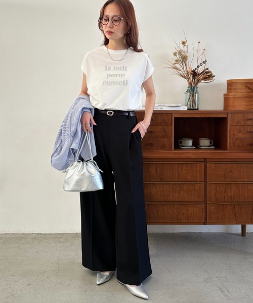 DISCOAT（ディスコート）の「【WEB限定】カールロゴフレンチスリーブTシャツ（Tシャツ/カットソー・レディース・ピンク/ホワイト×グリーン/ホワイト×グレー/ホワイト×ピンク/オフホワイト/ネイビー/チャコールグレー/グレー系その他/ホワイト×シルバー・FREE）」の13枚目の写真