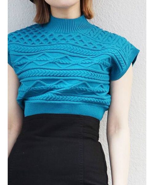 MURUA（ムルーア）の「アシメケーブルニットタンク（ニット/セーター・レディース・ブラック/ブラウン/ブルー・FREE）」の3枚目の写真