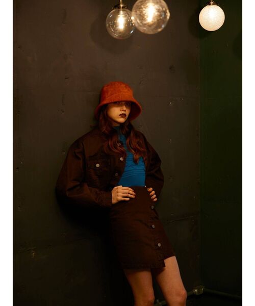 MURUA（ムルーア）の「アシメケーブルニットタンク（ニット/セーター・レディース・ブラック/ブラウン/ブルー・FREE）」の18枚目の写真