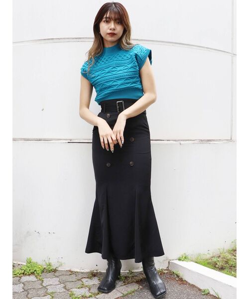 MURUA（ムルーア）の「アシメケーブルニットタンク（ニット/セーター・レディース・ブラック/ブラウン/ブルー・FREE）」の16枚目の写真