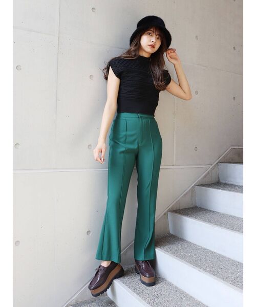 MURUA（ムルーア）の「アシメケーブルニットタンク（ニット/セーター・レディース・ブラック/ブラウン/ブルー・FREE）」の17枚目の写真