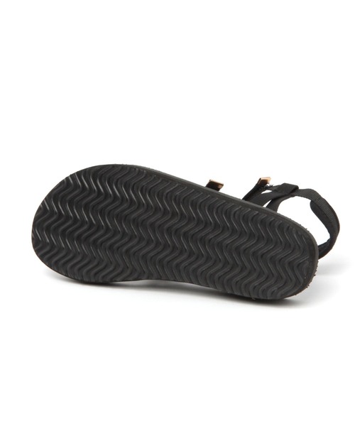 LEPSIM(レプシィム)の「ライトスポーティナローサンダル 265148(サンダル・レディース・ブラック/ベージュ・SMALL/MEDIUM/LARGE)」の14枚目の写真