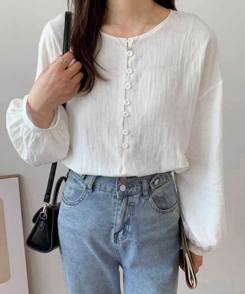 Diosfront(ディオスフロント)の「2022AW フロントボタンボリュウーム袖クルーネックブラウス(シャツ/ブラウス・レディース・ホワイト/ブラック/ブラック系その他/イエロー系その他・M/L)」の17枚目の写真