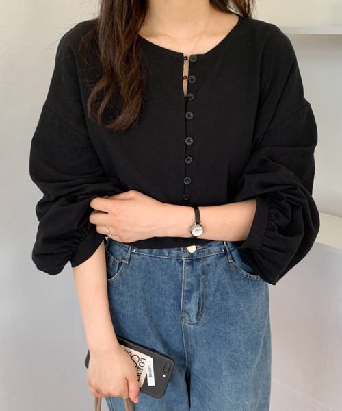 Diosfront(ディオスフロント)の「2022AW フロントボタンボリュウーム袖クルーネックブラウス(シャツ/ブラウス・レディース・ホワイト/ブラック/ブラック系その他/イエロー系その他・M/L)」の11枚目の写真