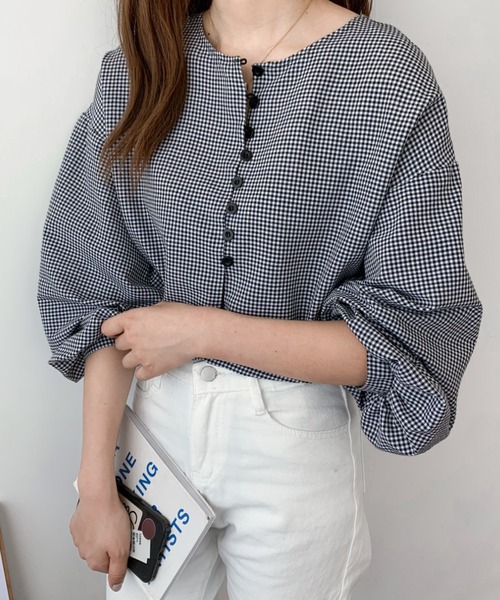 Diosfront(ディオスフロント)の「2022AW フロントボタンボリュウーム袖クルーネックブラウス(シャツ/ブラウス・レディース・ホワイト/ブラック/ブラック系その他/イエロー系その他・M/L)」の13枚目の写真