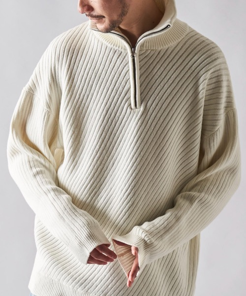 ADPOSION（アドポーション）の「ビッグシルエット スタンドハーフジップニット（ニット/セーター・メンズ・チャコールグレー/オフホワイト/ブルー/マスタード・MEDIUM/LARGE/X-LARGE）」の6枚目の写真