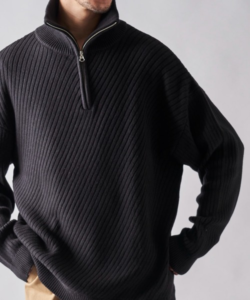 ADPOSION（アドポーション）の「ビッグシルエット スタンドハーフジップニット（ニット/セーター・メンズ・チャコールグレー/オフホワイト/ブルー/マスタード・MEDIUM/LARGE/X-LARGE）」の9枚目の写真