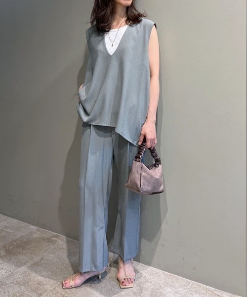 RIVE DROITE（リヴドロワ）の「WEB限定/さらりとした肌触り美脚パンツ（その他パンツ・レディース・グレー/ブラック・FREE）」の4枚目の写真