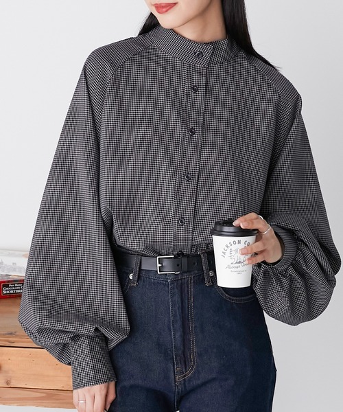 BONLECILL（ボンルシール）の「ラグランバンドカラークロップドシャツ（シャツ/ブラウス・レディース・ブラック/オフホワイト/ブルー/ネイビー/ネイビー系/ピンク/ネイビー系2/ブラウン系/ブルー系1/イエロー系1/ブラック系1/グリーン系1/ピンク系1・FREE）」の9枚目の写真