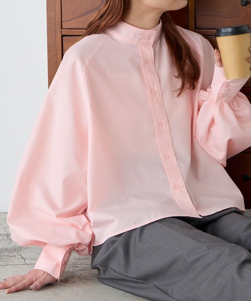 BONLECILL（ボンルシール）の「ラグランバンドカラークロップドシャツ（シャツ/ブラウス・レディース・ブラック/オフホワイト/ブルー/ネイビー/ネイビー系/ピンク/ネイビー系2/ブラウン系/ブルー系1/イエロー系1/ブラック系1/グリーン系1/ピンク系1・FREE）」の13枚目の写真