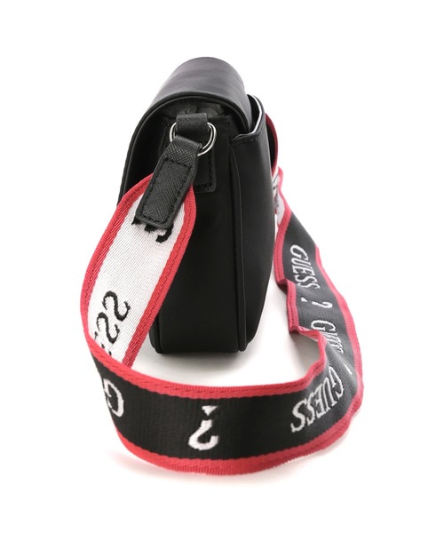 Guess（ゲス）の「CARBONDALE Crossbody Flap（ショルダーバッグ）」 WEAR