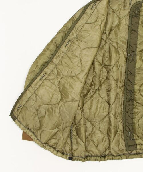 JEANS FACTORY （ジーンズファクトリー）の「[ODDMENT/オッドメント] M-65 キルティングライナー リメイクショートジャケット（その他アウター・レディース・オリーブ・F）」の20枚目の写真