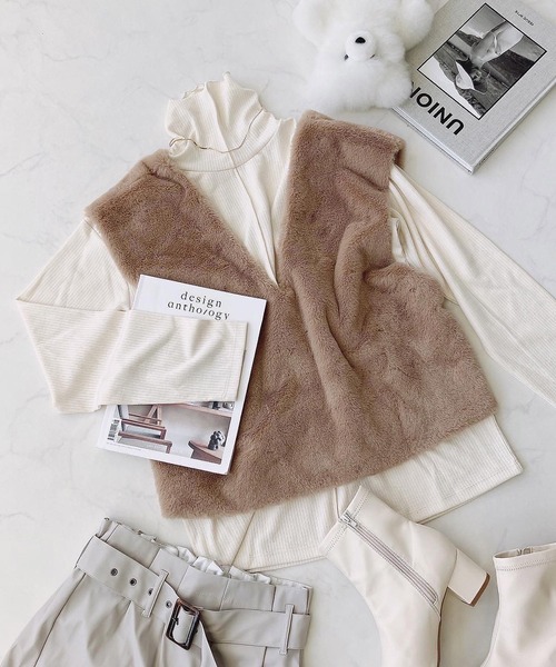 AS KNOW AS plus（アズノゥアズプラス）の「♪ファーベスト × リブプルオーバーセット（Tシャツ/カットソー・レディース・ブラウン/ベージュ/アイボリー・FREE）」の7枚目の写真