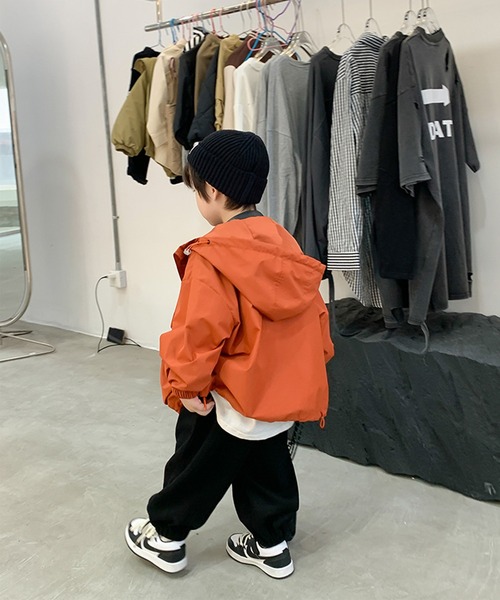 aimoha(アイモハ)の「【aimoha-KIDS-】子供服 無地マウンテンジャケット(マウンテンパーカー・キッズ・ブラック/オレンジ・130/90/110/100/120/150/140)」の16枚目の写真