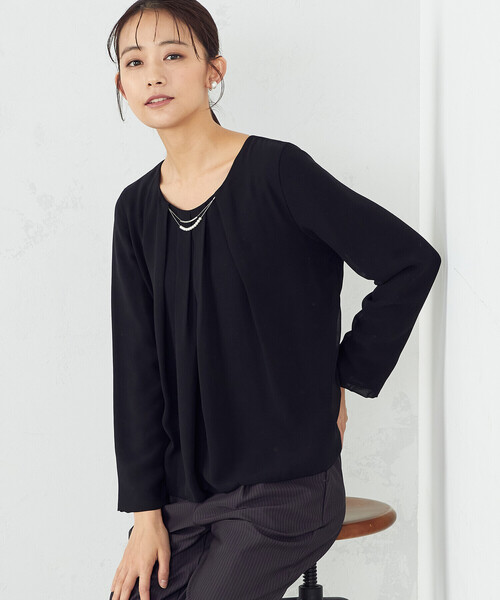 COMME CA ISM(コムサイズム)の「チャーム付きブラウス(シャツ/ブラウス・レディース・ホワイト/ブラック・SMALL/MEDIUM/LARGE)」の6枚目の写真
