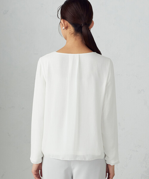 COMME CA ISM(コムサイズム)の「チャーム付きブラウス(シャツ/ブラウス・レディース・ホワイト/ブラック・SMALL/MEDIUM/LARGE)」の9枚目の写真