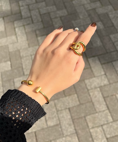 blackdia ocean（ブラックダイヤオーシャン）の「blackdia ocean アシンメトリーデザインバングル（バングル/リストバンド・レディース・ゴールド/ピンクゴールド/シルバー・FREE）」の7枚目の写真