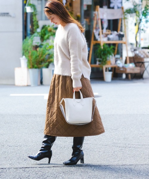 URBAN RESEARCH(アーバンリサーチ)の「プチテープショルダースクエアトートバッグ『Msize』(トートバッグ・レディース・ホワイト/ブラック/グリーン・ONE)」の4枚目の写真