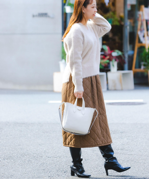 URBAN RESEARCH(アーバンリサーチ)の「プチテープショルダースクエアトートバッグ『Msize』(トートバッグ・レディース・ホワイト/ブラック/グリーン・ONE)」の5枚目の写真