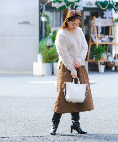 URBAN RESEARCH(アーバンリサーチ)の「プチテープショルダースクエアトートバッグ『Msize』(トートバッグ・レディース・ホワイト/ブラック/グリーン・ONE)」の6枚目の写真