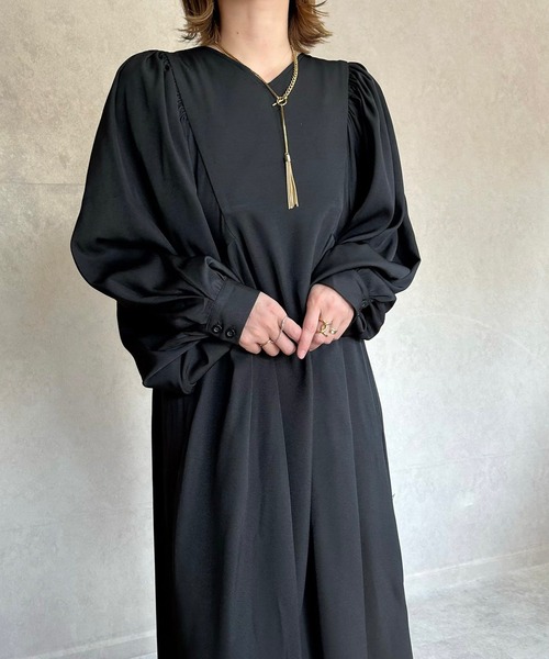 ECRIRE（エクリール）の「【miho.a.nicoコラボ】パフスリーブワンピース（ワンピース・レディース・モカ/ブラック/ベージュ・M/L）」の5枚目の写真