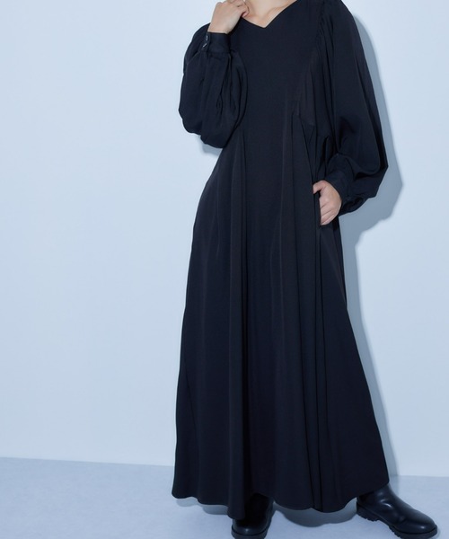 ECRIRE（エクリール）の「【miho.a.nicoコラボ】パフスリーブワンピース（ワンピース・レディース・モカ/ブラック/ベージュ・M/L）」の17枚目の写真