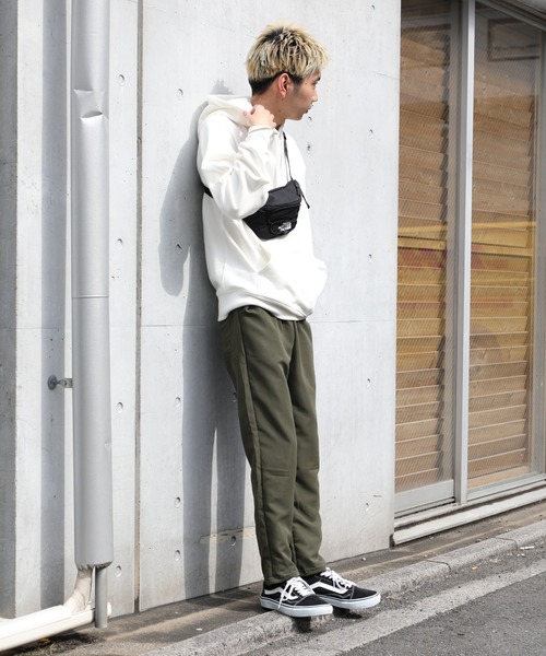 THE NORTH FACE（ザノースフェイス）の「【THE NORTH FACE】JESTER LUMBAR コンパクトボディバッグ ウエストポーチ（ボディバッグ/ウエストポーチ・メンズ・ブラック/グレー・FREE）」の9枚目の写真