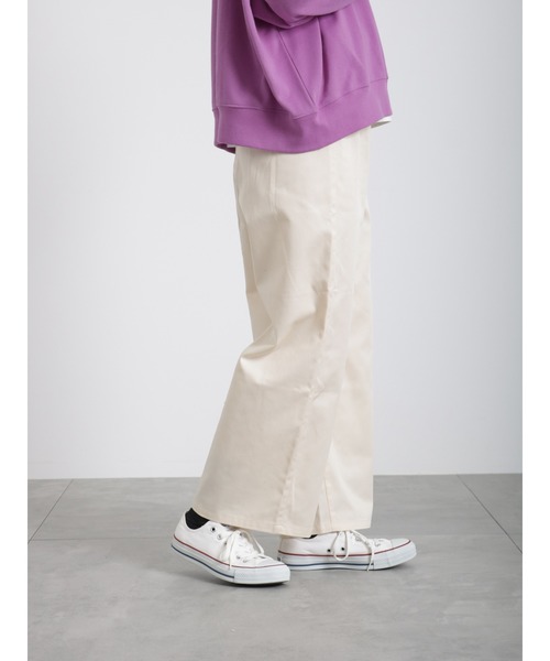 Samansa Mos2 blue（サマンサモスモスブルー）の「チノイージーパンツ（チノパンツ・レディース・カーキ/キナリ/チャコール・ﾌﾘ-）」の16枚目の写真