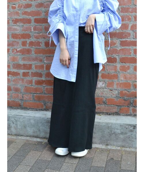 Ungrid(アングリッド)の「【WEB限定】テレコカットストレートスカート(スカート・レディース・オレンジ/ブラック/ブラウン・FREE)」の9枚目の写真