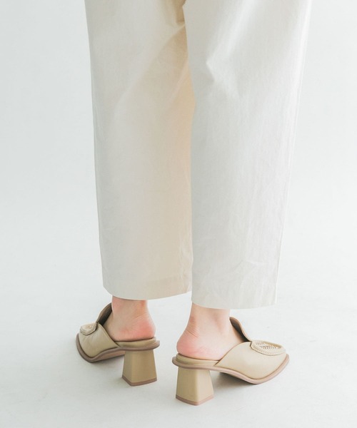 KBF(ケイビーエフ)の「カッティングメッシュミュール(サンダル・レディース・ベージュ/ブラック・38/36/37)」の11枚目の写真