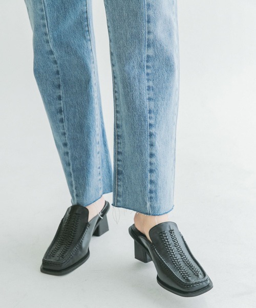 KBF(ケイビーエフ)の「カッティングメッシュミュール(サンダル・レディース・ベージュ/ブラック・38/36/37)」の6枚目の写真