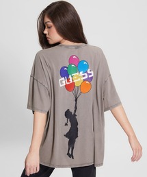 Guess | GUESS X BRANDALISED(R) WITH GRAFFITI BY BANKSY Ballon Girl Oversize Tee(Tシャツ/カットソー)
