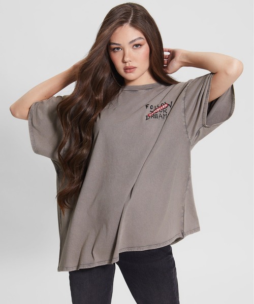 Guess（ゲス）の「GUESS X BRANDALISED(R) WITH GRAFFITI BY BANKSY Ballon Girl Oversize Tee（Tシャツ/カットソー・レディース・グレー・ONE SIZE）」の5枚目の写真