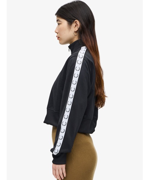 FRED PERRY（フレッドペリー）の「Cropped Taped Track Jacket