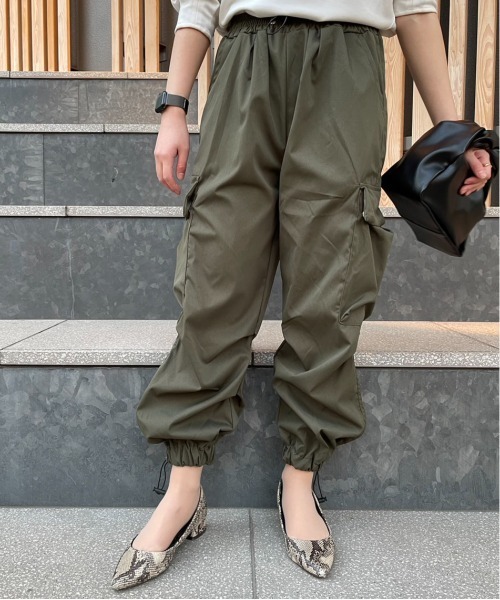 SETUP7(セットアップセブン)の「【SETUP7】ルーズシルエットミリタリーカーゴパンツ KNF(カーゴパンツ・レディース・カーキ/ブラック・S/M)」の12枚目の写真