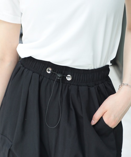 SETUP7(セットアップセブン)の「【SETUP7】ルーズシルエットミリタリーカーゴパンツ KNF(カーゴパンツ・レディース・カーキ/ブラック・S/M)」の7枚目の写真