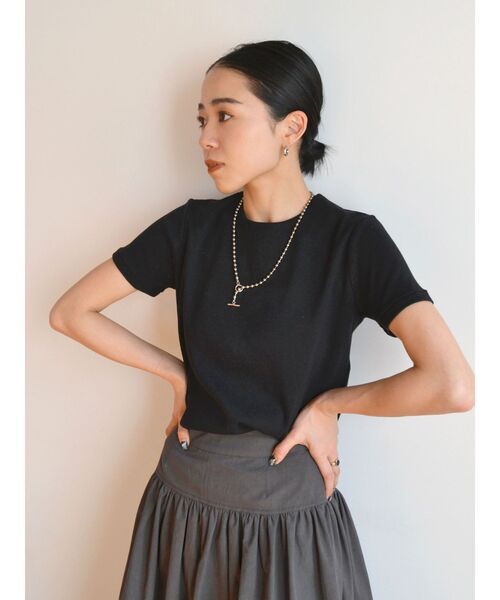 Ungrid（アングリッド）の「カラーフィットTee（Tシャツ/カットソー・レディース・ピンク/イエロー/オフホワイト/レッド/ブラック・FREE）」の3枚目の写真