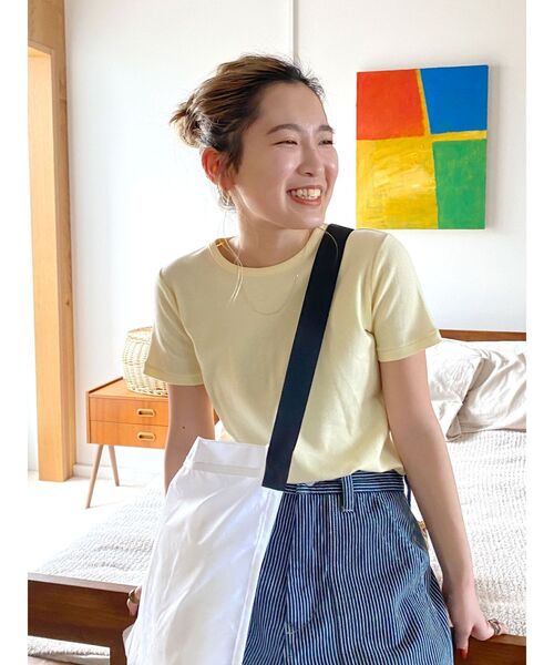 Ungrid（アングリッド）の「カラーフィットTee（Tシャツ/カットソー・レディース・ピンク/イエロー/オフホワイト/レッド/ブラック・FREE）」の22枚目の写真