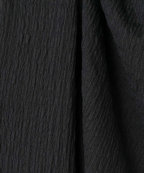 e/rm（イーアールエム）の「【e/rm】テクスチャーパフVネックドレス_5分袖（ワンピース・レディース・ブラック/ブラック系その他2/ブラウン/ダークネイビー/グレー・FREE）」の15枚目の写真