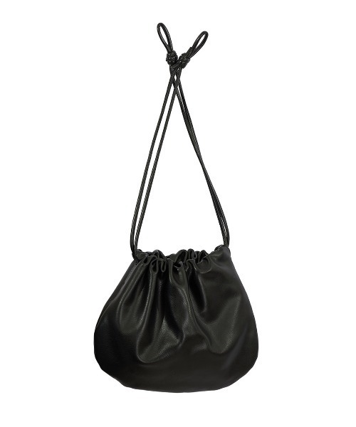 Ameri(アメリ)の「MEDI ROUND BOTTOM LOGO BAG(ハンドバッグ・レディース・ブラック/シルバー/ゴールド・FREE)」の14枚目の写真
