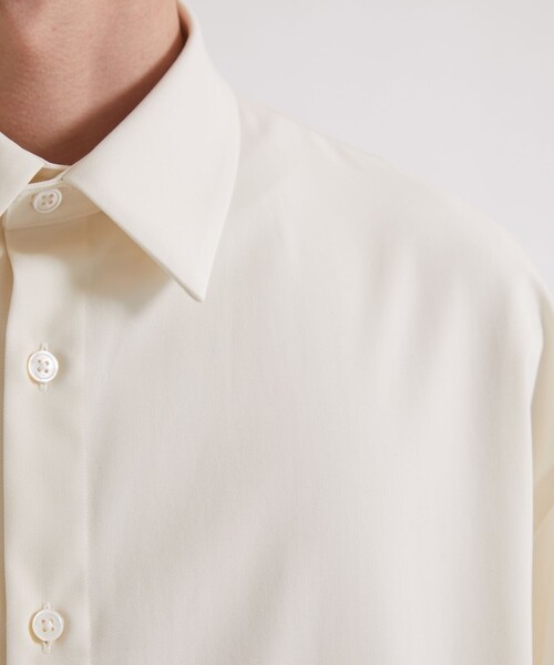UNITED TOKYO(ユナイテッドトウキョウ)の「60/2 SUPIMA COTTON OVER S/S SHIRT(シャツ/ブラウス・メンズ・オフホワイト/ネイビー/ダークグレー/ライトブルーグレー・2/1)」の10枚目の写真