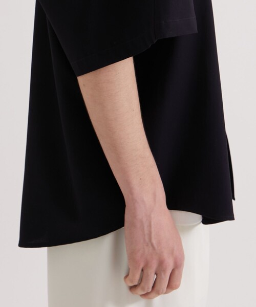 UNITED TOKYO(ユナイテッドトウキョウ)の「60/2 SUPIMA COTTON OVER S/S SHIRT(シャツ/ブラウス・メンズ・オフホワイト/ネイビー/ダークグレー/ライトブルーグレー・2/1)」の19枚目の写真