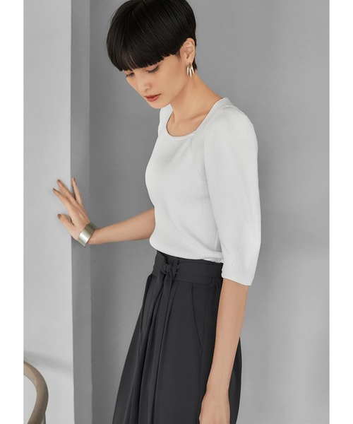 STYLE DELI(スタイルデリ)の「5分袖バナナスリーブニットトップス(ニット/セーター・レディース・モカ/ホワイト/ブラック・MEDIUM)」の5枚目の写真