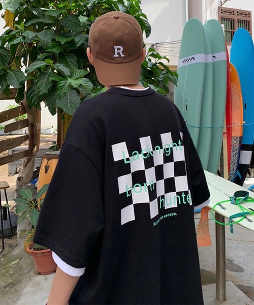 96thes(クローズ)の「韓国ストリート ビッグシルエットプリントロゴTシャツ(Tシャツ/カットソー・メンズ・ブルー系その他2/ブラック系その他2/ホワイト系その他2/グレー系その他/ブラック系その他/ホワイト系その他/ブラック/ホワイト/ブルー・L/M)」の21枚目の写真