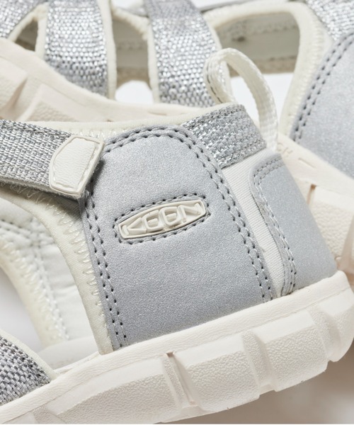 KEEN（キーン）の「SEACAMP II CNX / シーキャンプ　ツー　シーエヌエックス ★Collaboration with Omas Hande / キッズ サンダル（サンダル・キッズ・シルバー・17cm/18cm/15cm/19.5cm/16cm/18.5cm）」の8枚目の写真